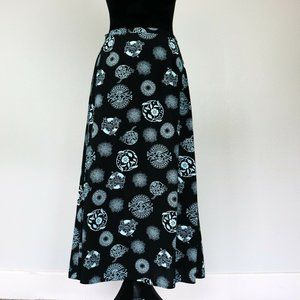 JM Collection Jennifer Moore Maxi Rayon Full Length Black/Blue Floral Skirt  8